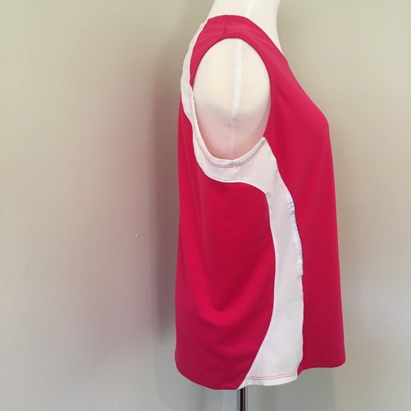 Under Armour Top heat gear Perforated Muscle Tank - Picture 2 of 6